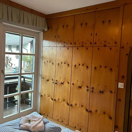 Appartamento Ferienwohnung Enzian Erker Garmisch-Partenkirchen